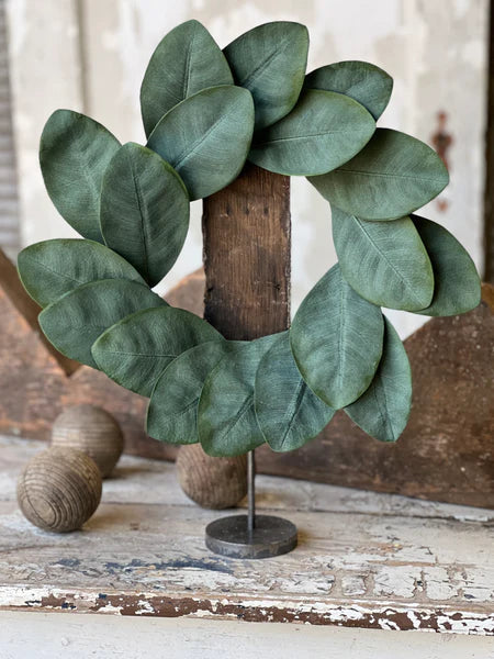 Hanover Magnolia Wreath | 13"